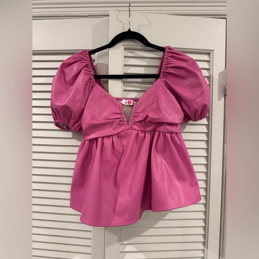 Buddy Love Sz SM Fuchsia Faux Leather Puff Sleeve Peplum Blouse